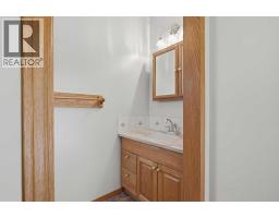 115 Cougar Road N - photo 23