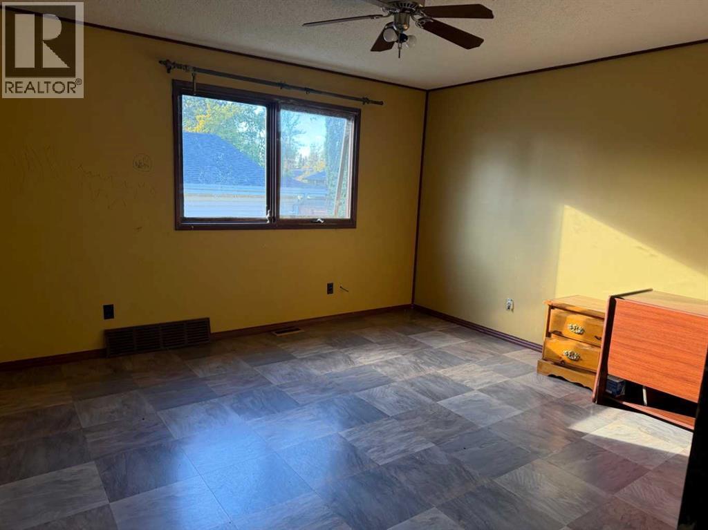 336 9 Street NE - Image 6