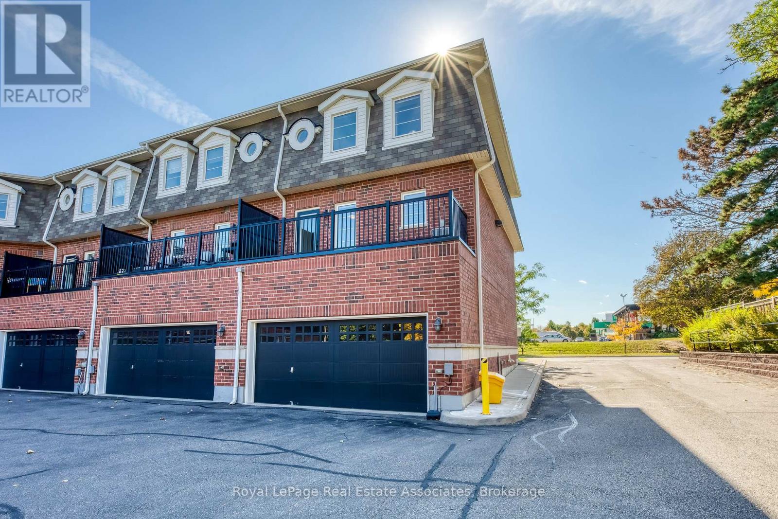 #1 2375 TRUSCOTT DRIVE - 21