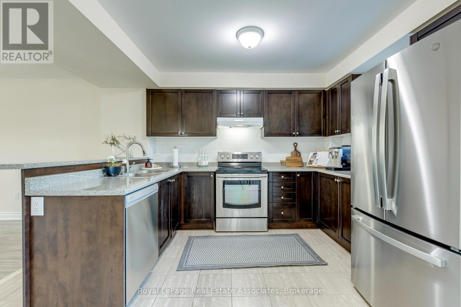 #1 2375 TRUSCOTT DRIVE - 4
