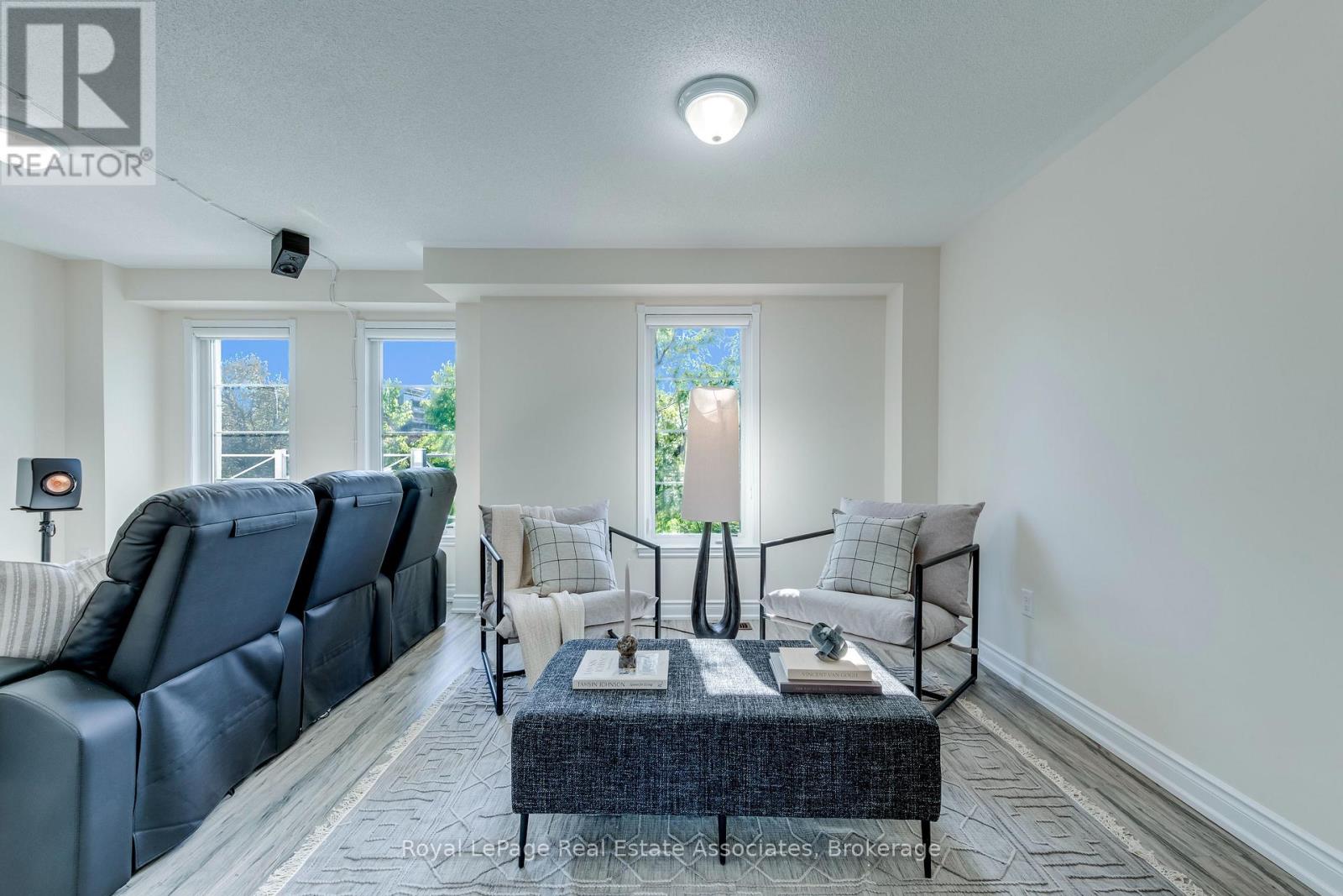 1- 2375 Truscott Drive, Mississauga, ON photo 9