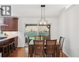 1580 Meadowood Way, Qualicum Beach, BC V9K2V2 Photo 20