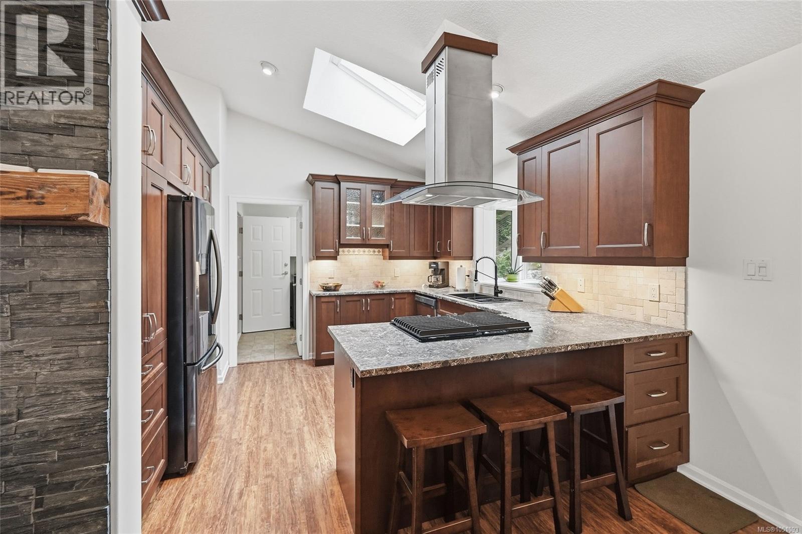 1580 Meadowood Way - Image 25