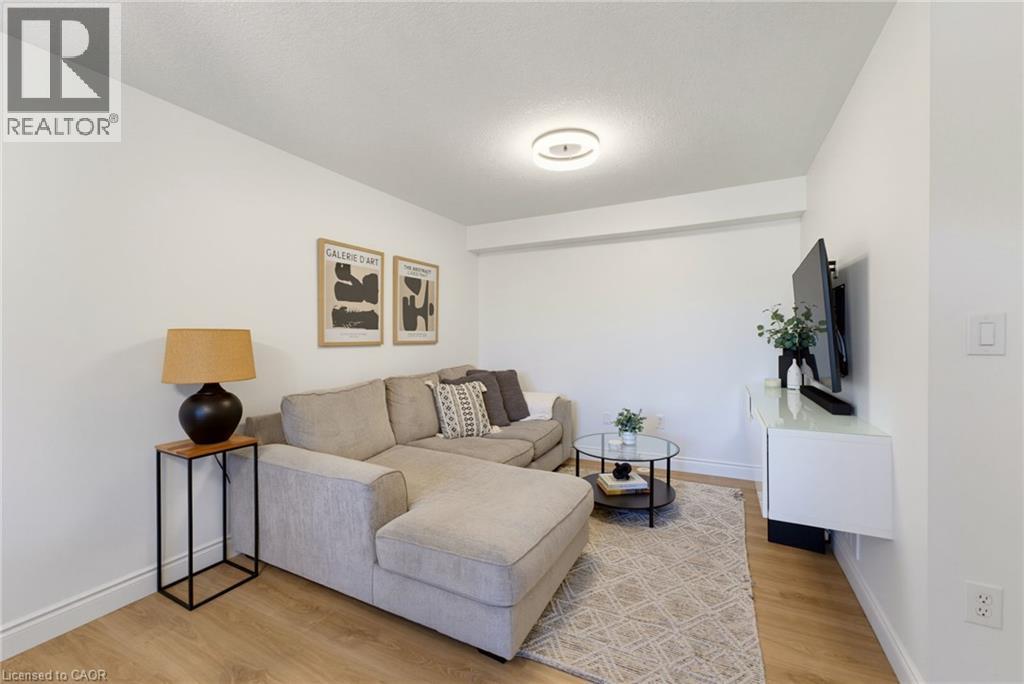 #77 71 GARTH MASSEY Drive - Image 4