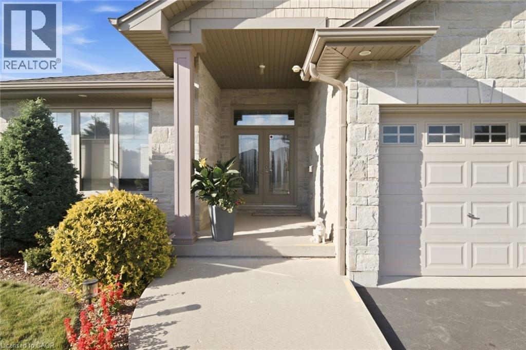 95 DRIFTWOOD Drive - 2