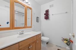 36 Oak Bay, Rosenort, MB R0G1W0 Photo 12