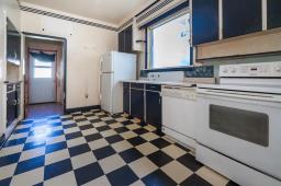585 Machray Avenue, Winnipeg, MB R2W1B1 Photo 30