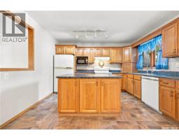 Kitchen - 843 N Mcintosh Street, Regina, SK S4R6H1 Photo 11