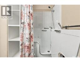 843 N Mcintosh Street, Regina, SK S4R6H1 Photo 19