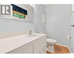 843 N Mcintosh Street, Regina, SK S4R6H1 Photo 25