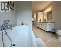 3211 Turner Way, Smithers, BC V0J2N0 Photo 22