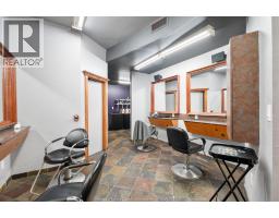 520 Pelissier Street, Windsor, ON N9A4L1 Photo 17