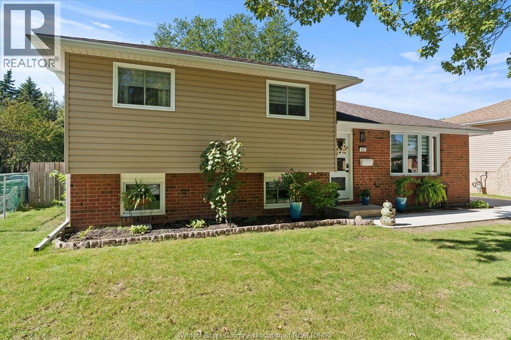 127 BOARDWALK AVENUE - 2
