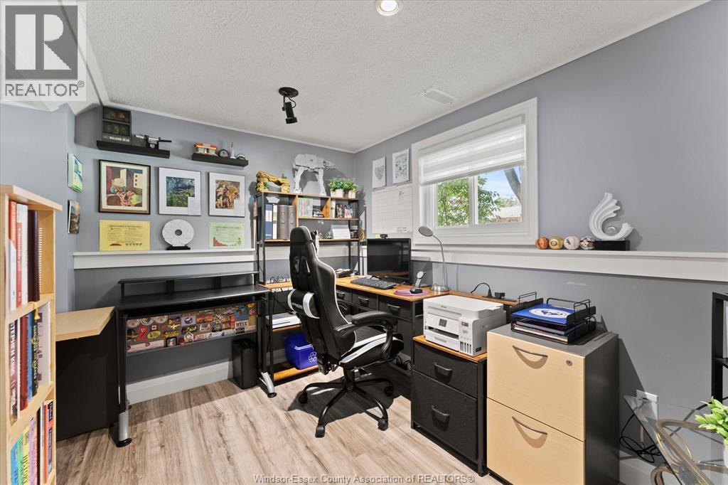127 BOARDWALK AVENUE - 24