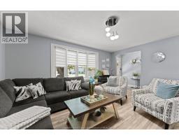 Kitchen - 127 Boardwalk Avenue, Amherstburg, ON N9V3C7 Photo 9