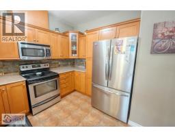Kitchen - 11925 Cobblestone, Windsor, ON N8P1T7 Photo 9