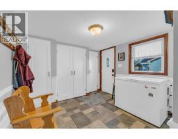 Dining room - 9258 9th Concession Road South, Amherstburg, ON N9V2Y7 Photo 9