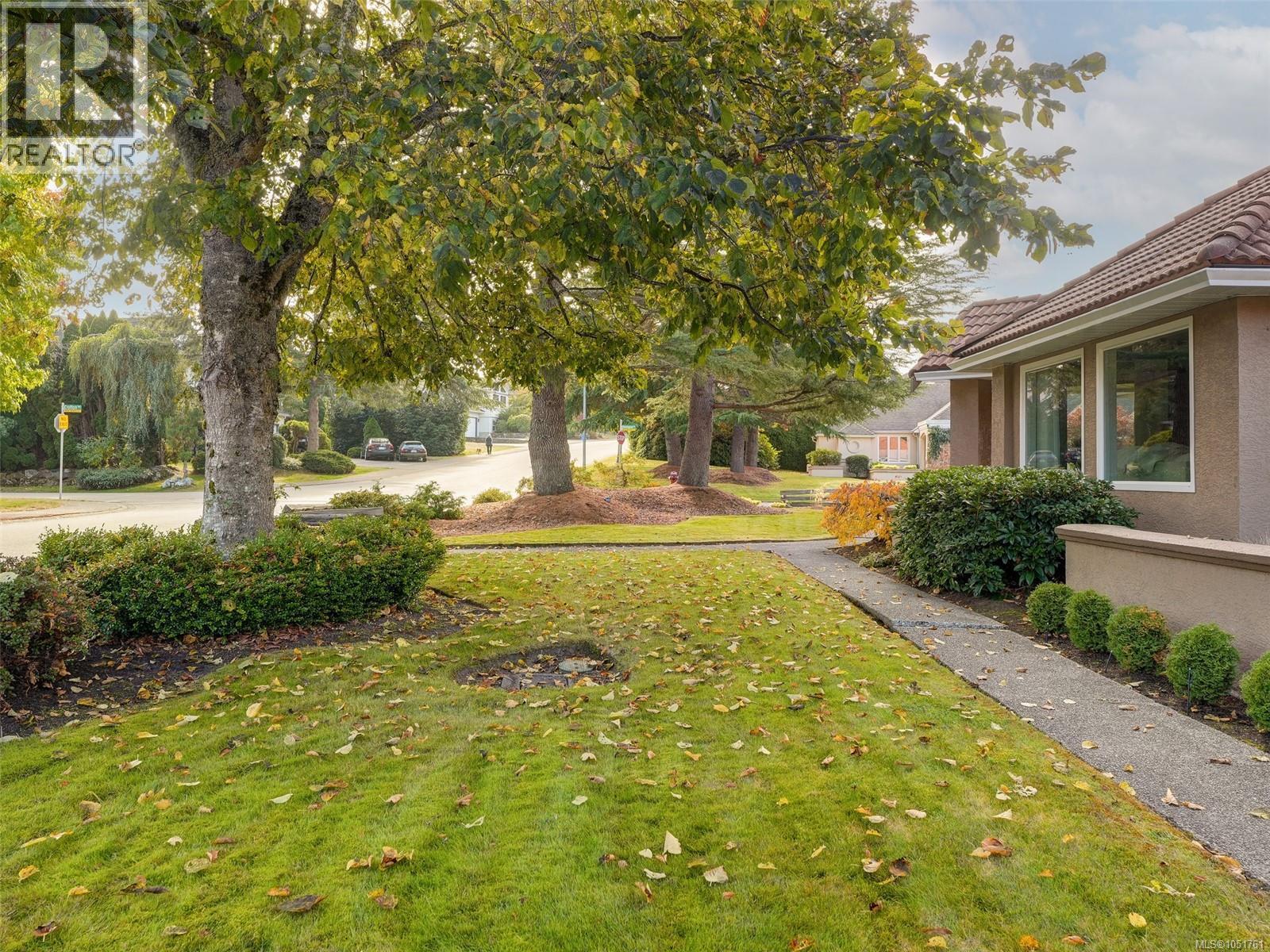 1198 Stonington Pl - Image 31