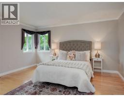 1198 Stonington Pl, Saanich, BC V8Y3B8 Photo 19