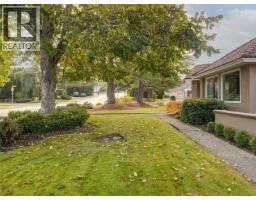 1198 Stonington Pl, Saanich, BC V8Y3B8 Photo 31