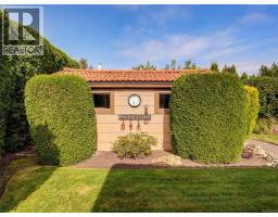 1198 Stonington Pl, Saanich, BC V8Y3B8 Photo 35
