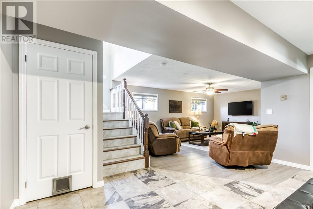 20 Hazel Street - Image 23