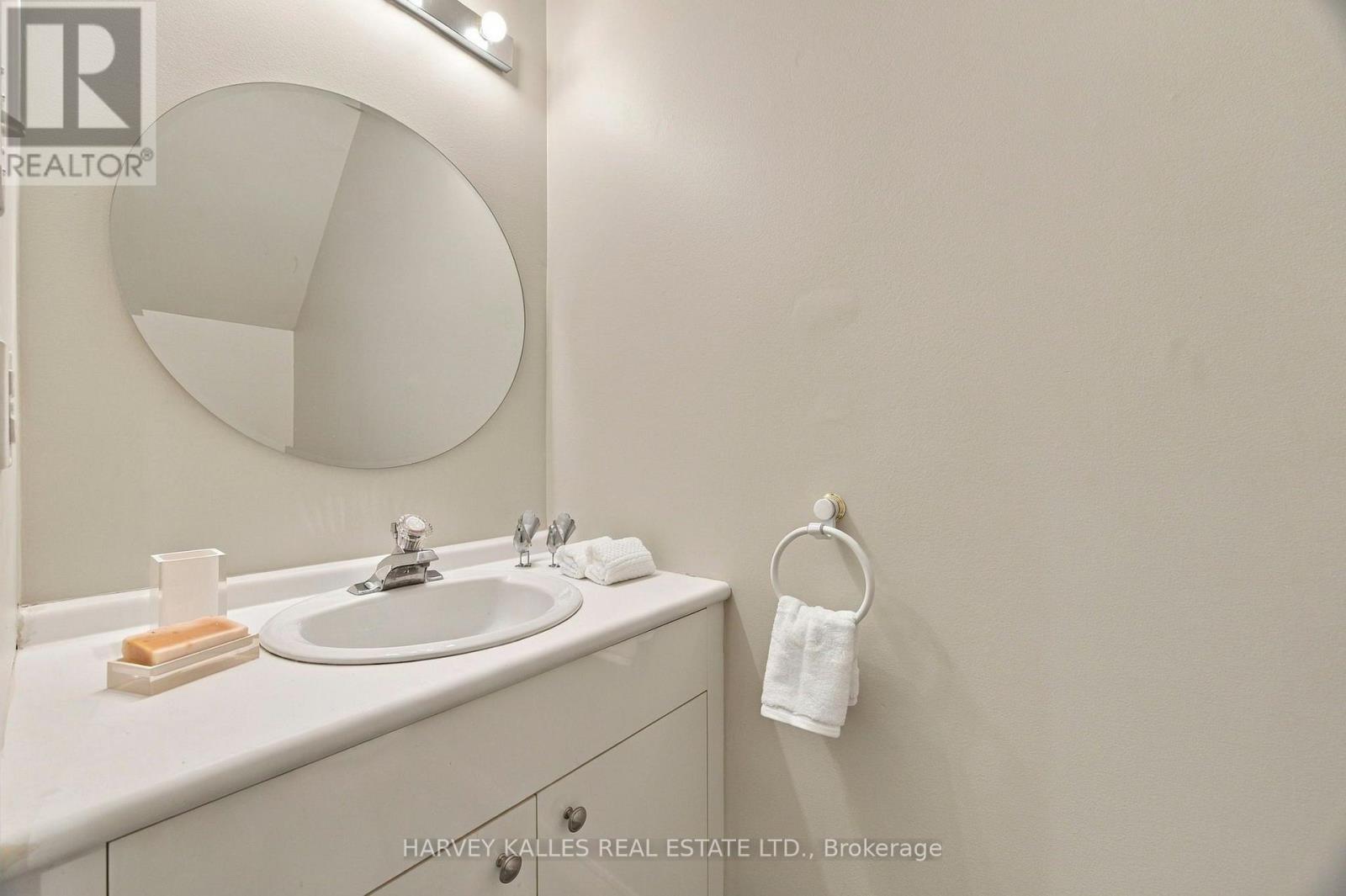 110 GLENFOREST ROAD - 23