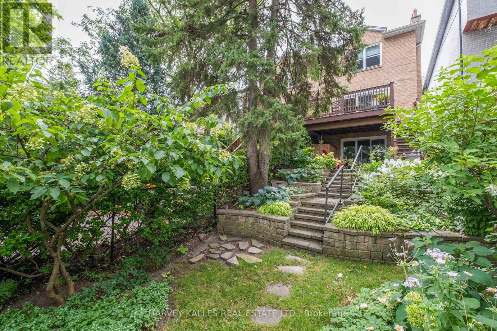 110 GLENFOREST ROAD - 37