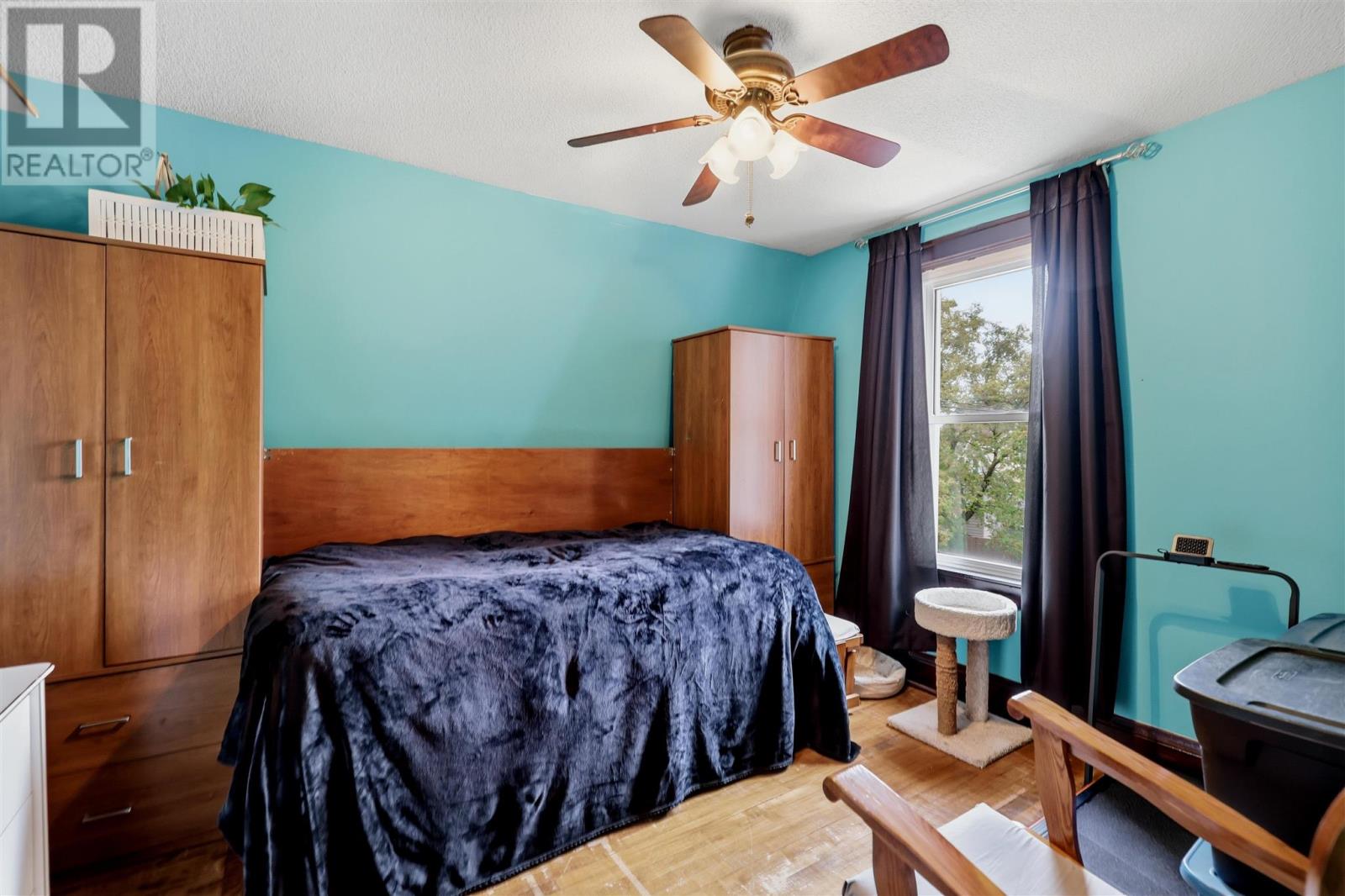 185 Elgin ST - Image 17