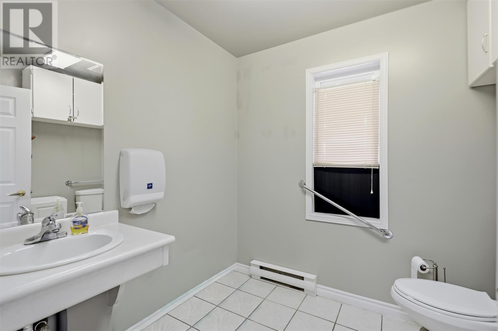 185 Elgin ST - 28