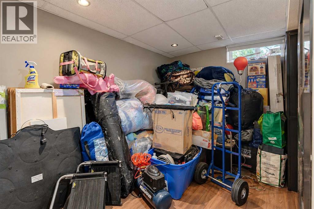 9412 83 Avenue - Image 24