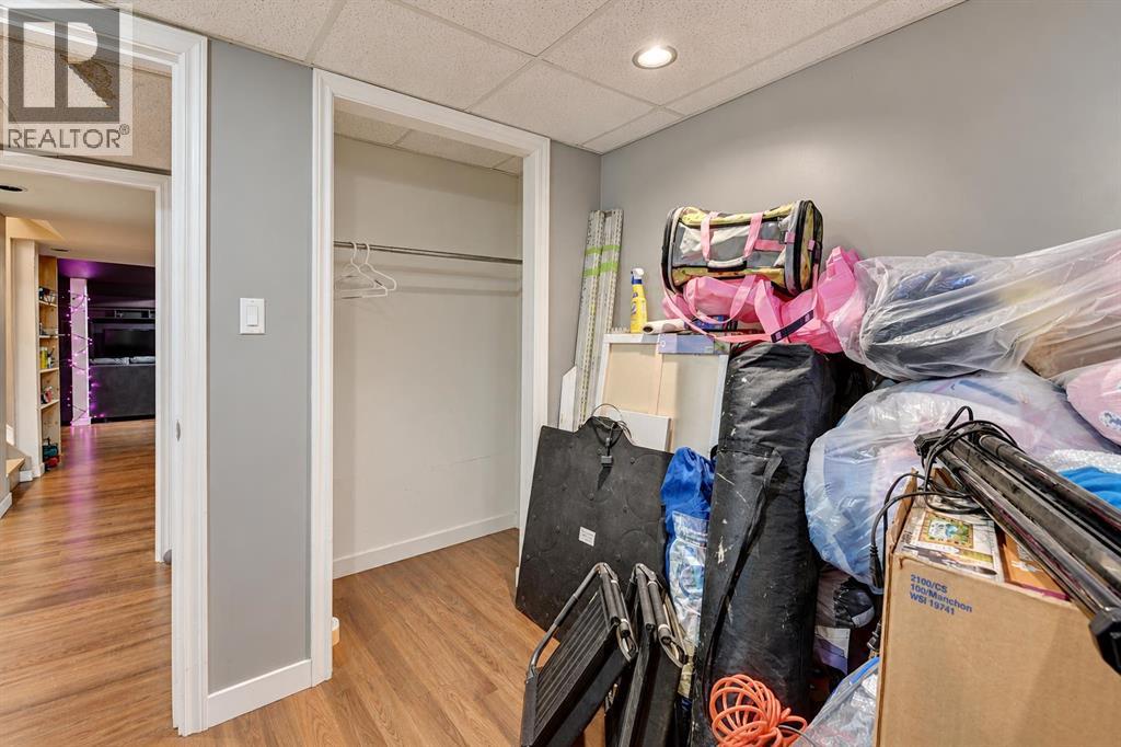9412 83 Avenue - Image 29