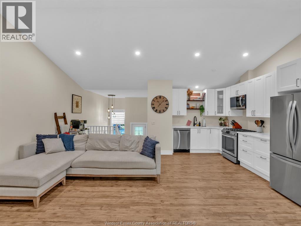 33 TOFFLEMIRE STREET - 11