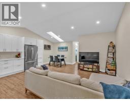 Family room - 33 Tofflemire Street, Amherstburg, ON N9V4E3 Photo 6
