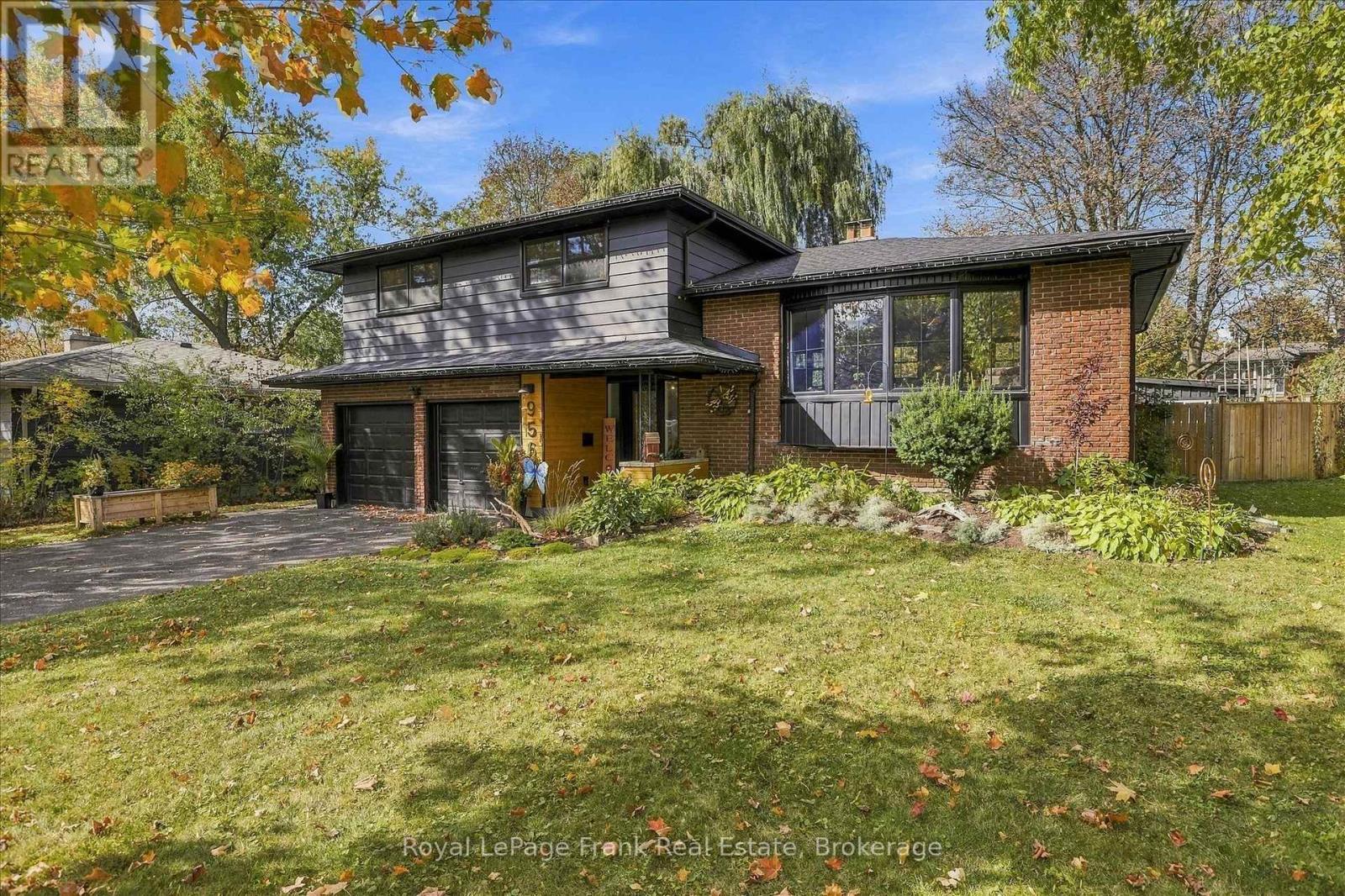 956 Weller Street, Peterborough, ON photo 2
