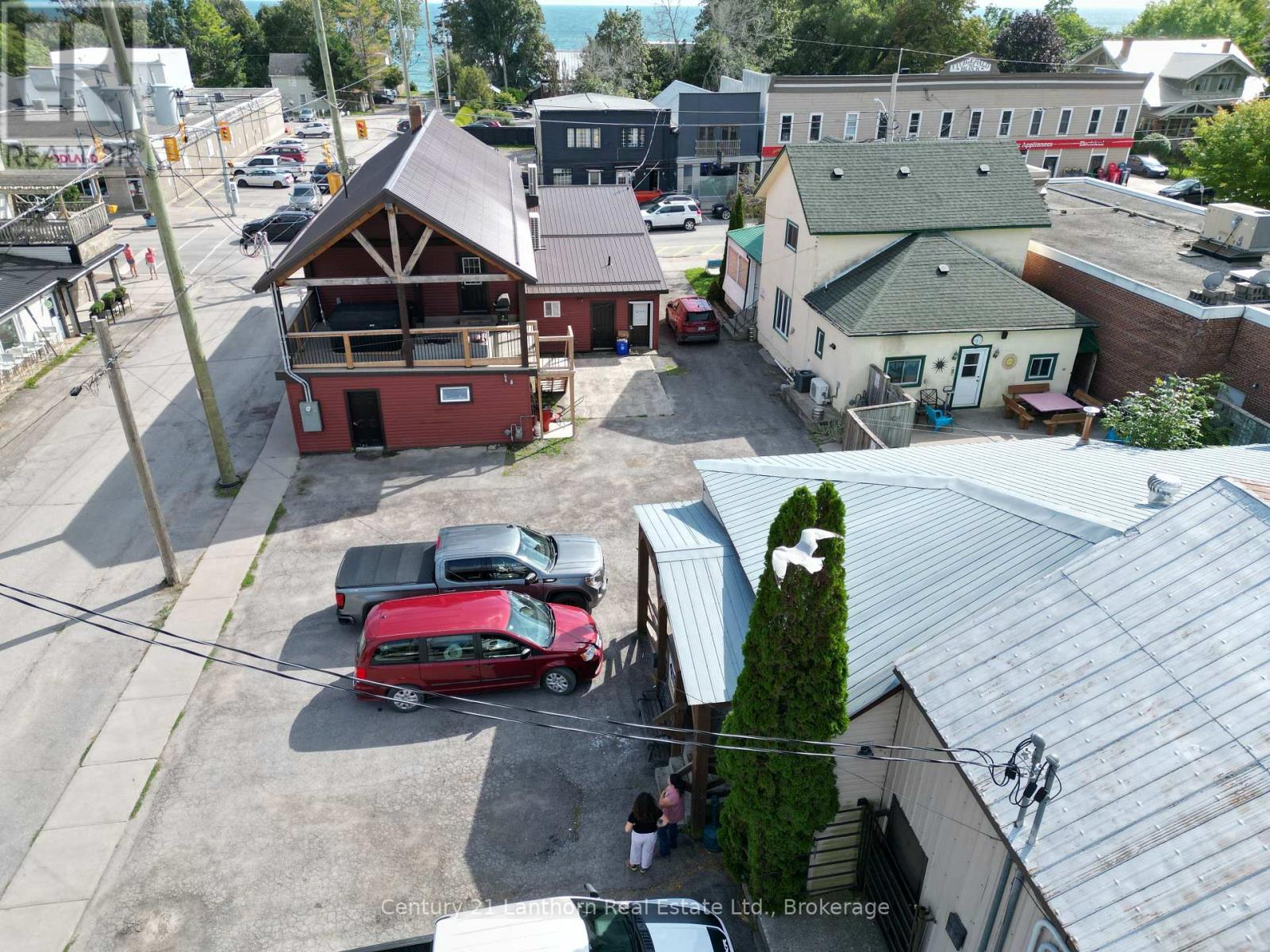 Wellington Main Street — photo 41