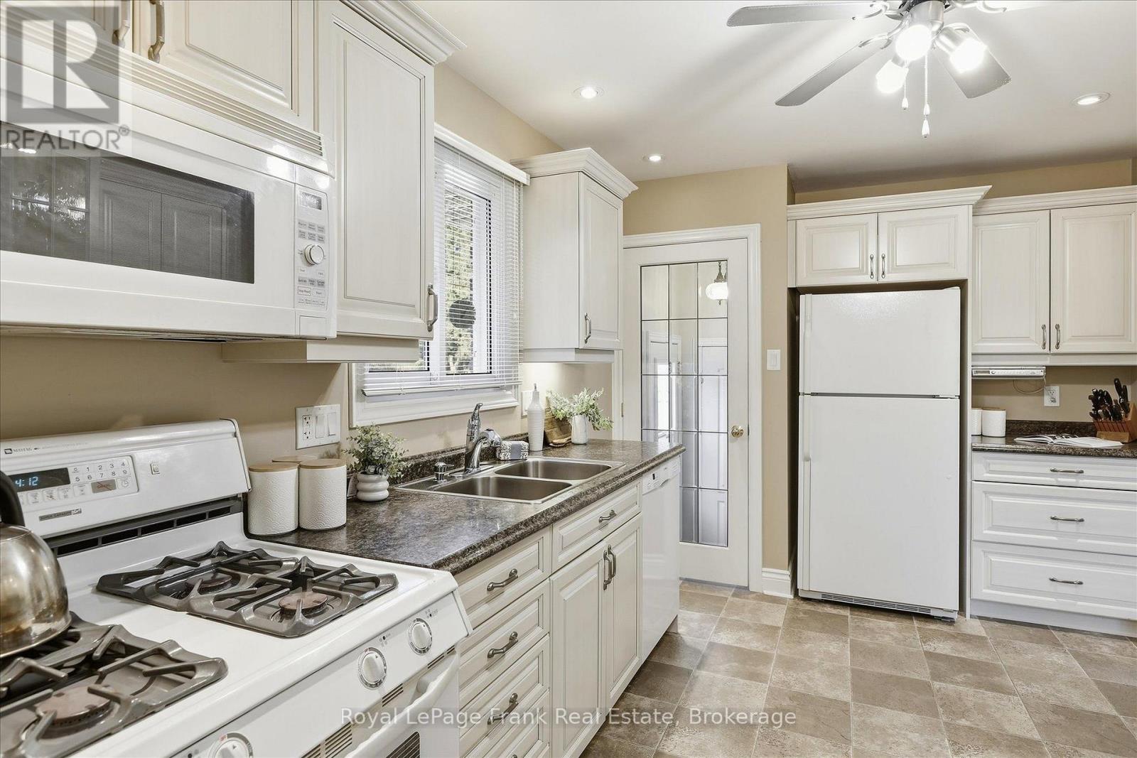 362 Simons Avenue, Peterborough, ON photo 13