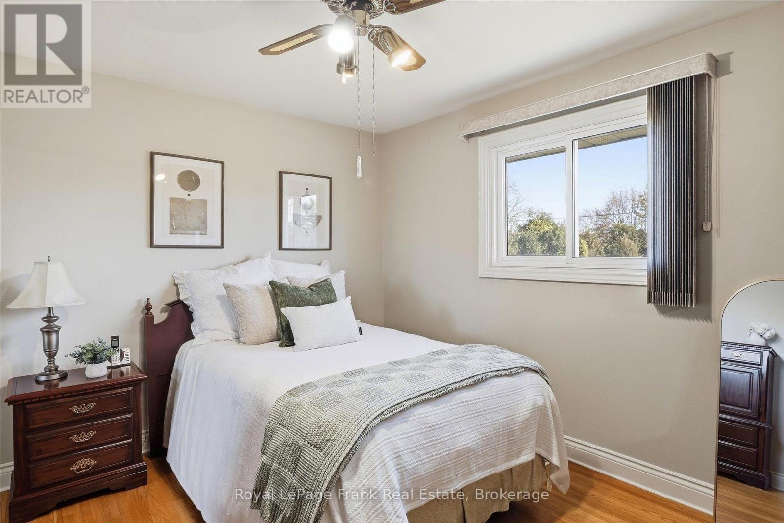 362 SIMONS AVENUE - 15