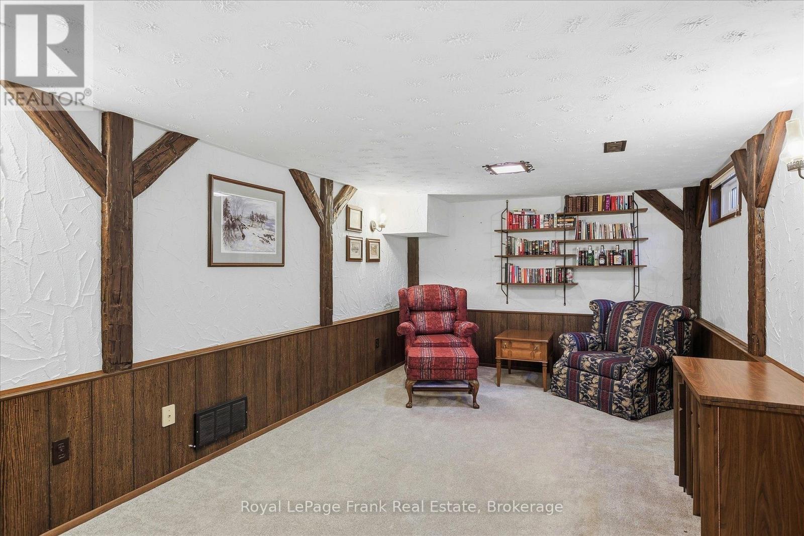 362 SIMONS AVENUE - 24