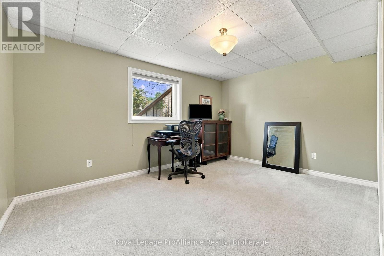 176 Ashley Street, Belleville, ON photo 23