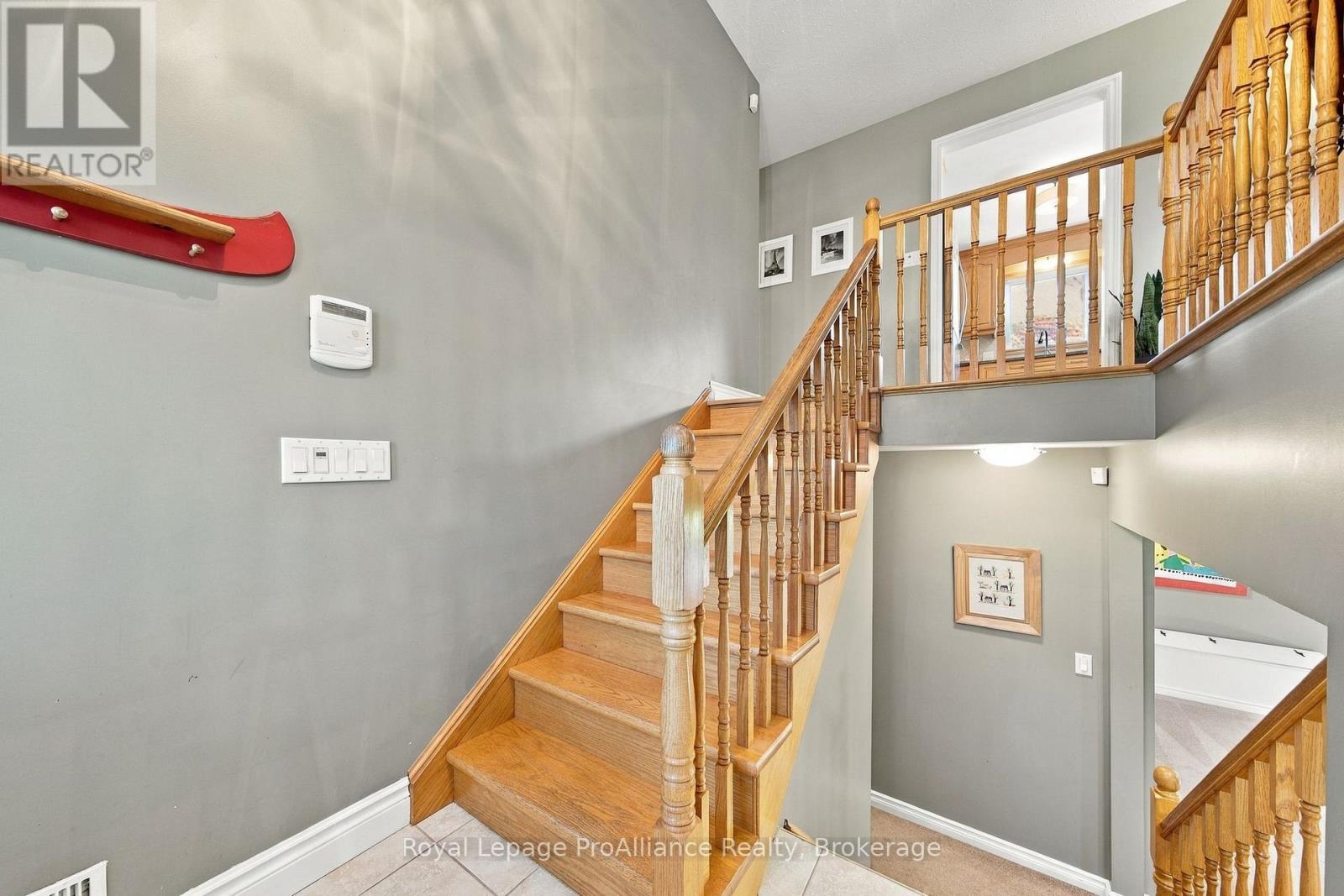 176 ASHLEY STREET - 5