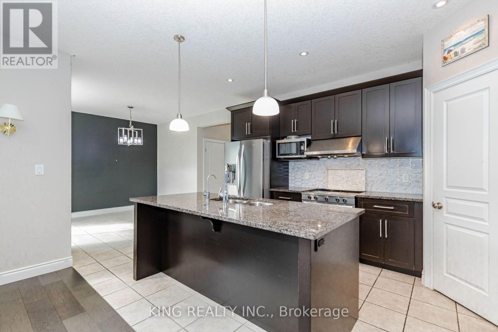 2494 LEEDS CROSSING - Image 18
