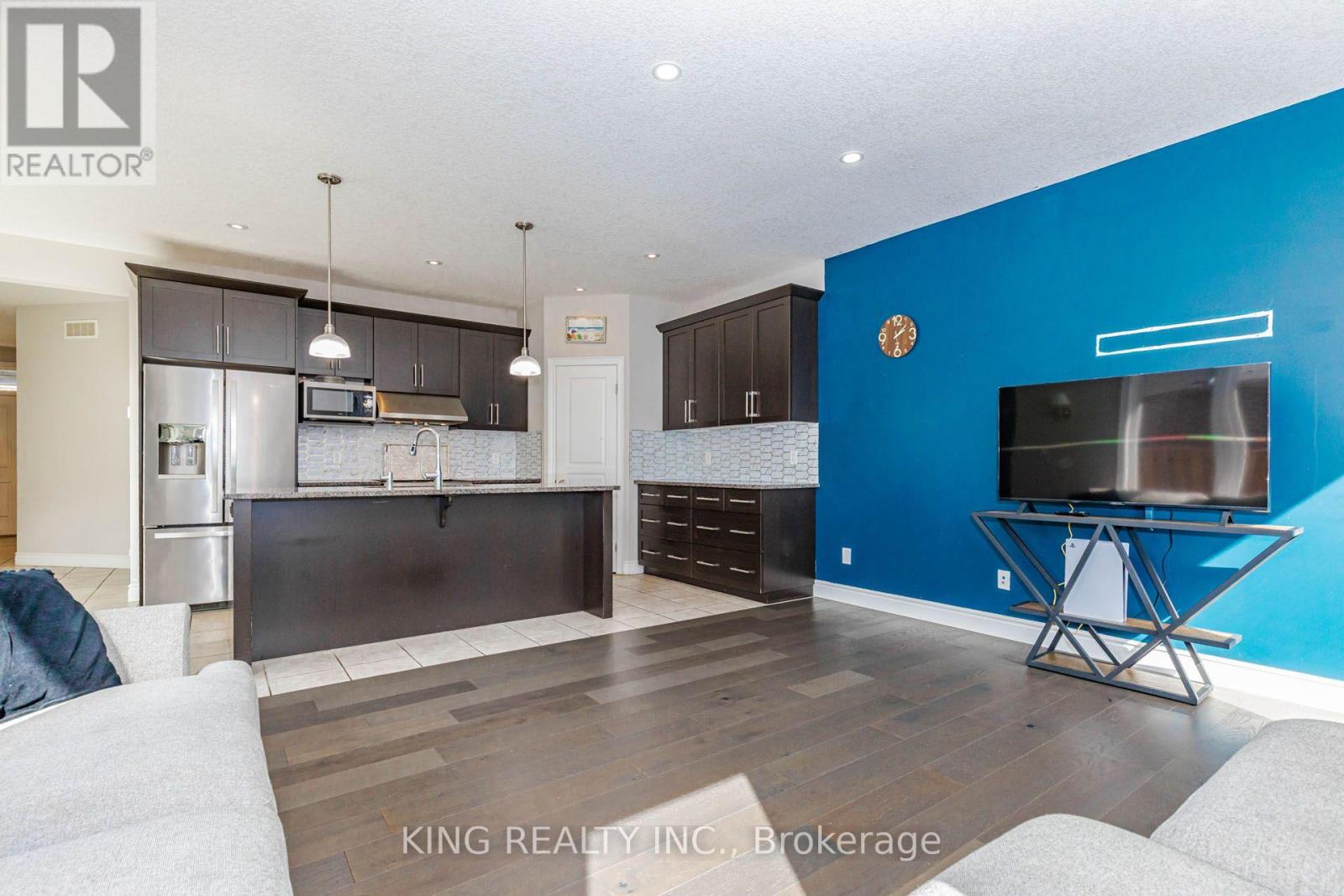 2494 LEEDS CROSSING - Image 22