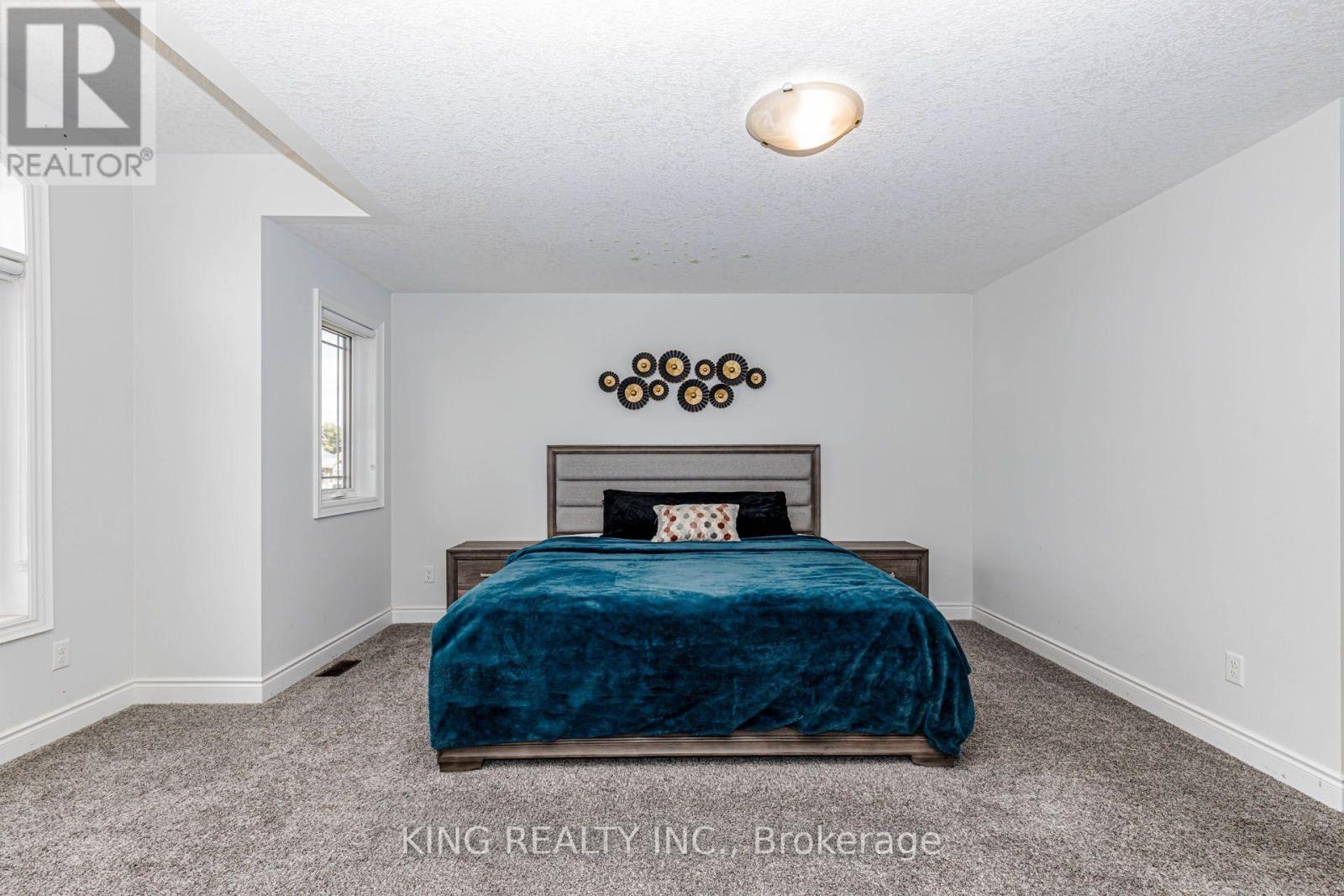 2494 LEEDS CROSSING - Image 26