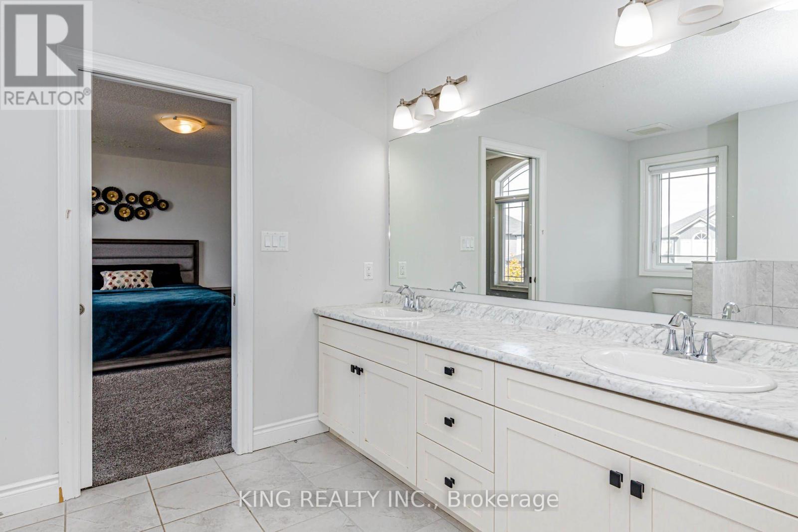 2494 LEEDS CROSSING - Image 29