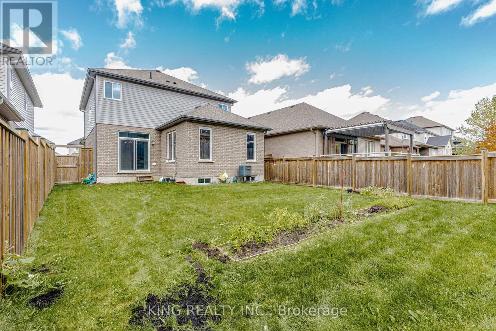 2494 LEEDS CROSSING - Image 42