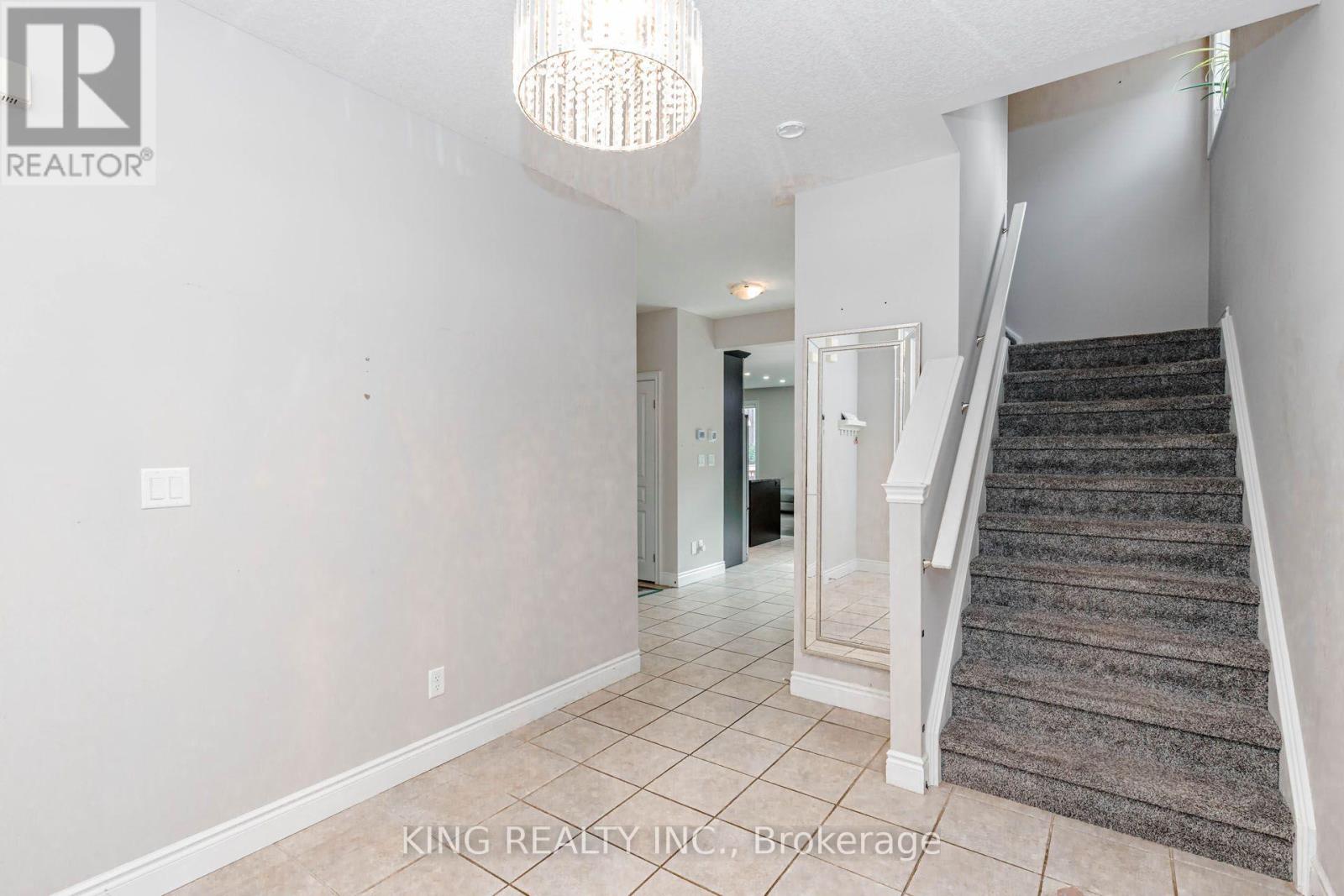2494 LEEDS CROSSING - 50