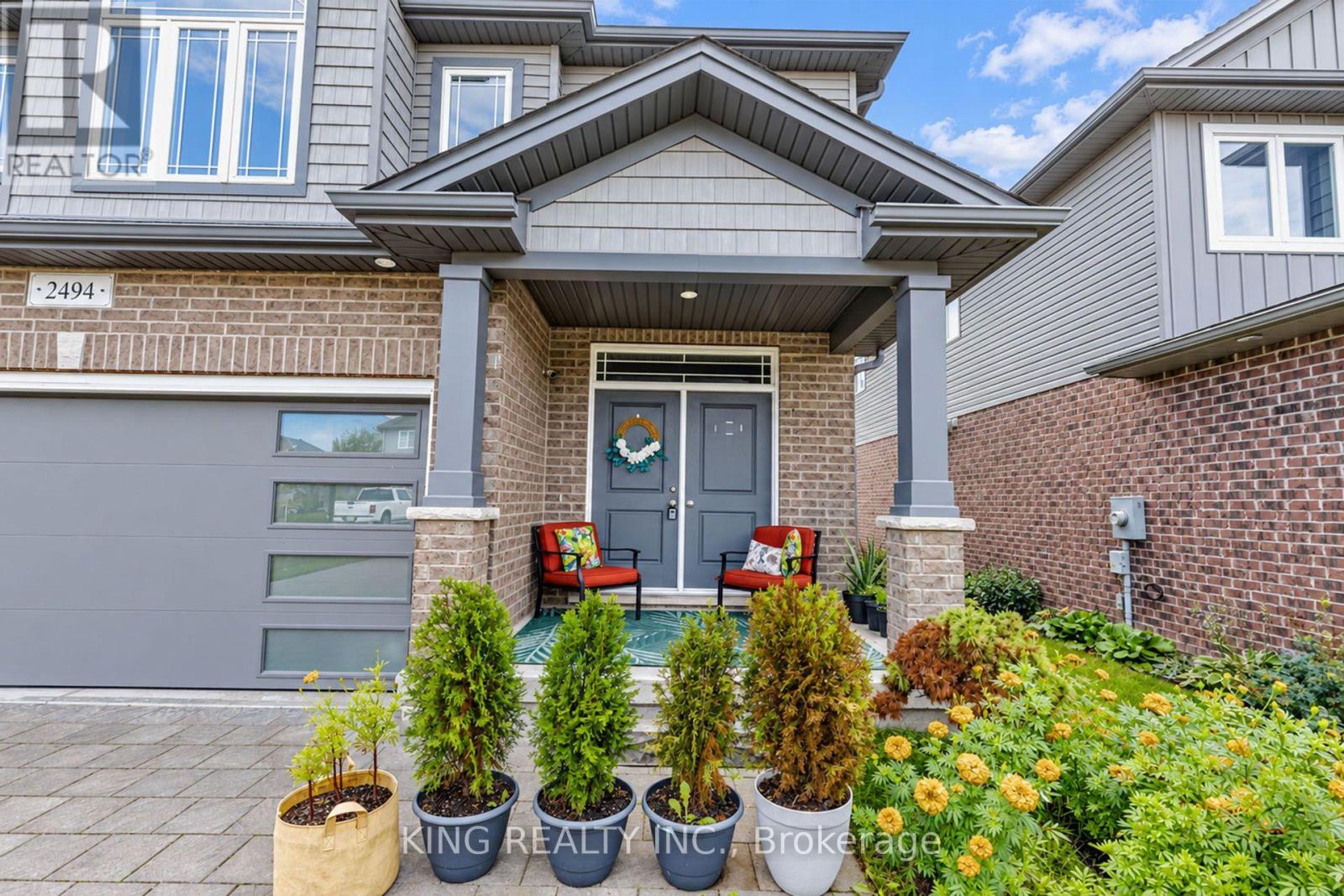 2494 LEEDS CROSSING - 7