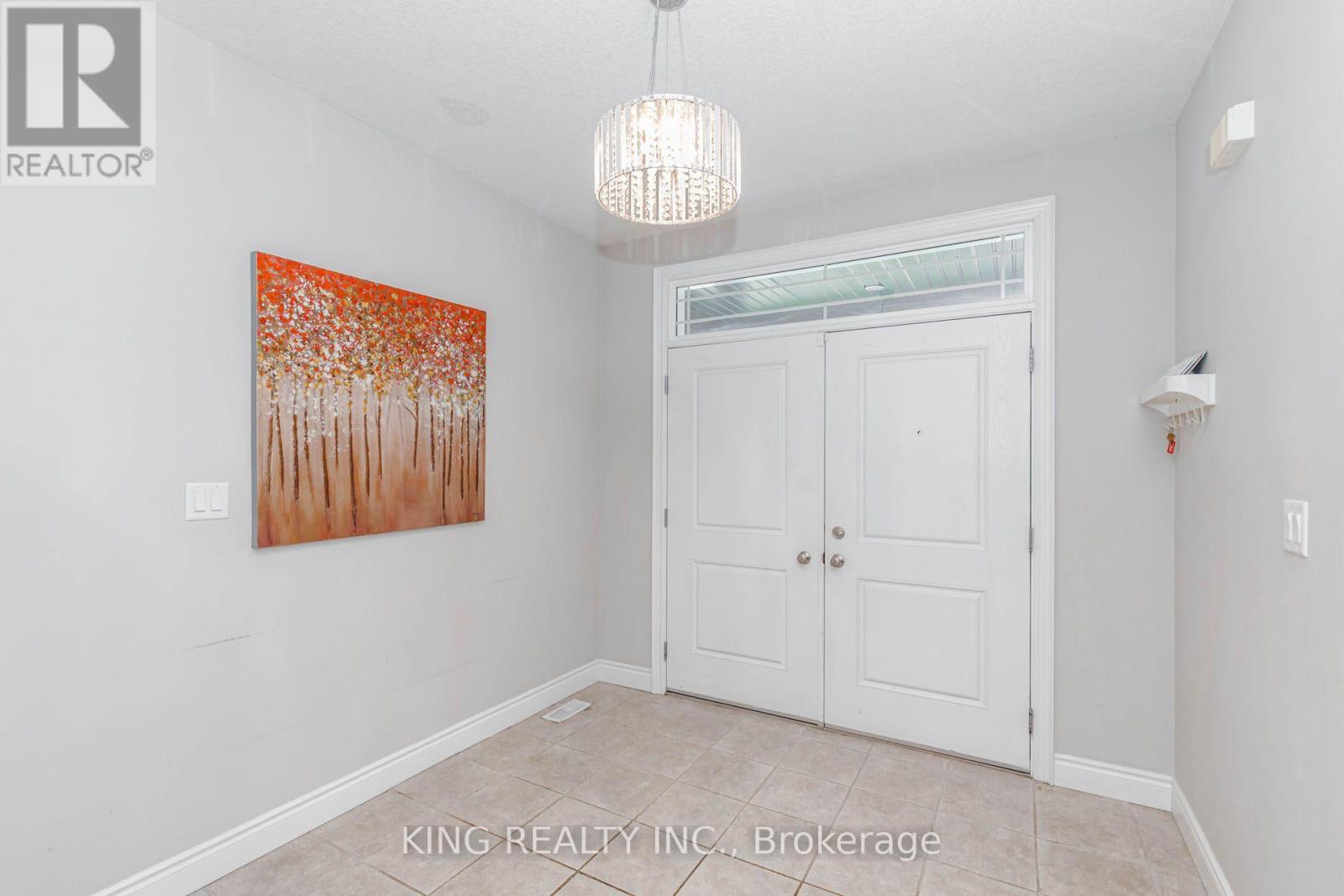 2494 LEEDS CROSSING - 9