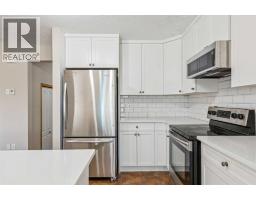 8226 Saddleridge Drive NE - photo 9
